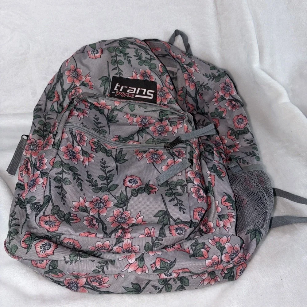 JanSport Supermax laptop backpack Gray Pink Floral Vintage-style everyday use